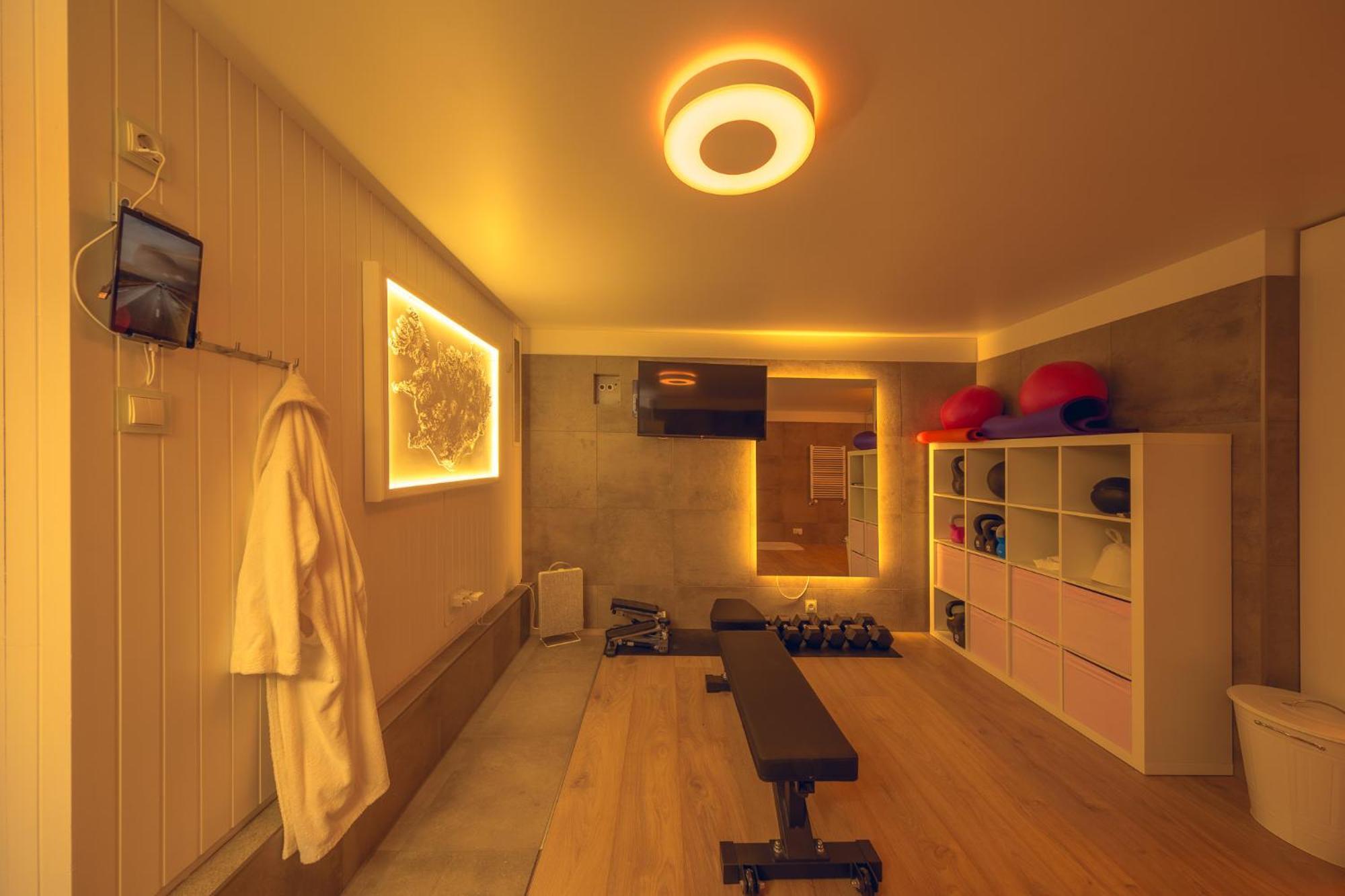 Smart Luxury - Private Gym, Hot Tub & Sauna Keflavík Exteriör bild